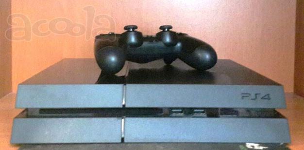 Продам Sony Playstation 4 (500GB)