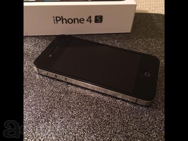 Продам iPhone 4s