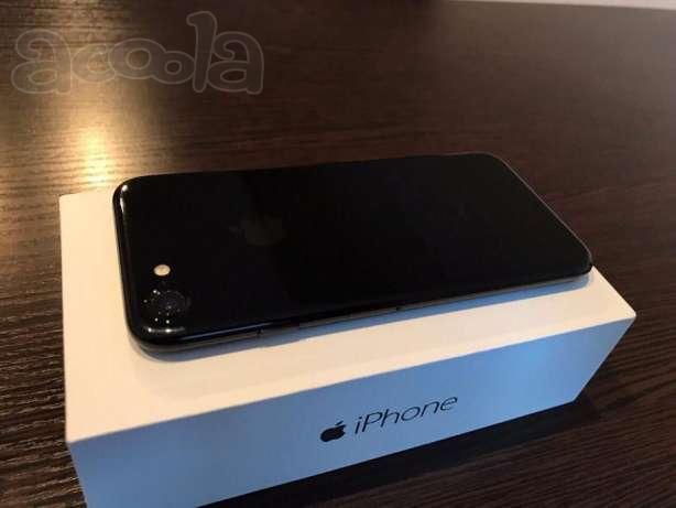 Почти новый iPhone 7