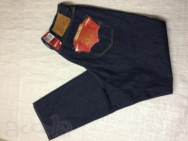 Джинсы levi